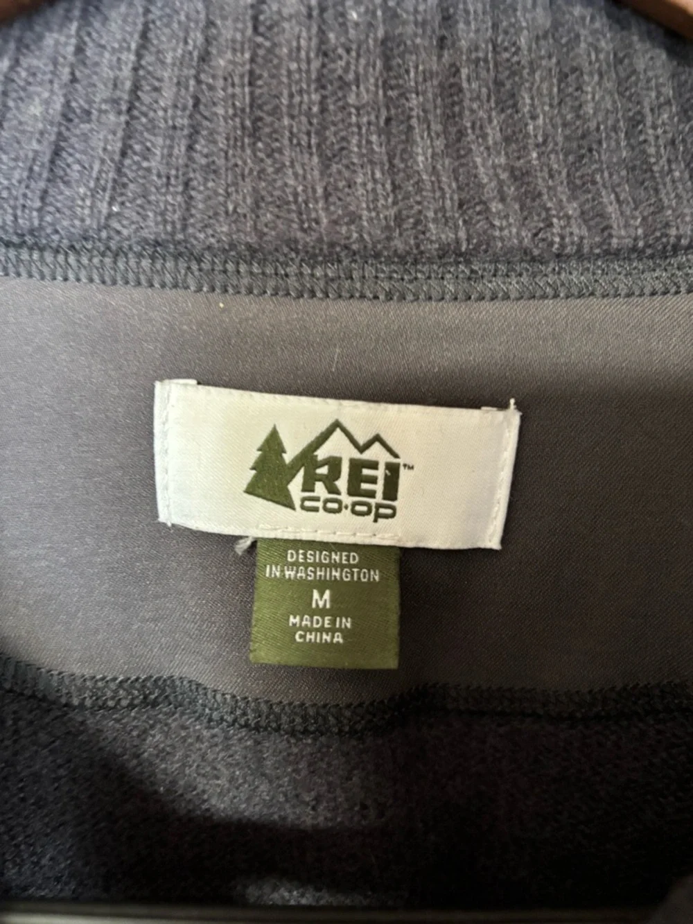 REI Men's Dark Charcoal Half-Zip Wool Pullover Sweater Medium